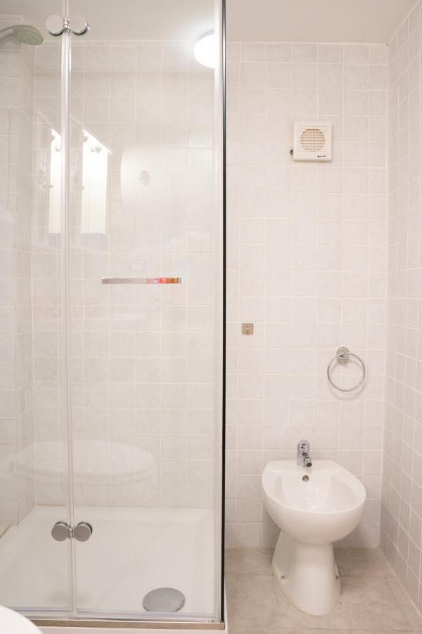 Tom Apartments Neapol Zewnętrze zdjęcie
